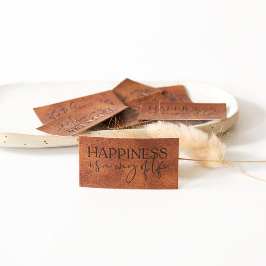Kunstlederlabel "Happiness is a way of life"