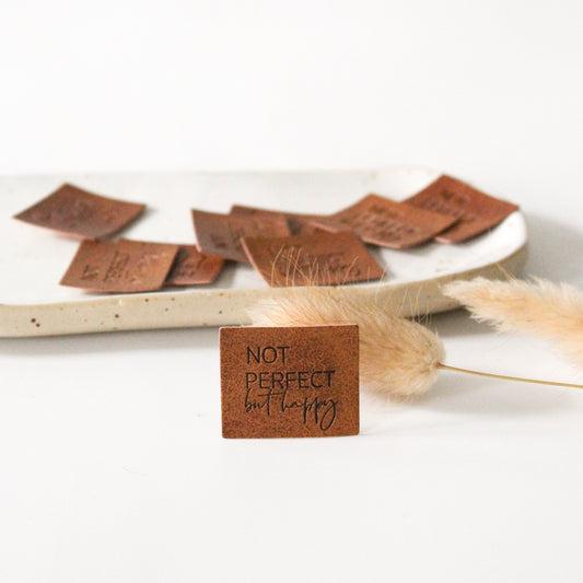 Kunstlederlabel "Not perfect but happy"