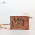 Bild in Galerie-Betrachter laden, Kunstlederlabel "Kleines Unikat"