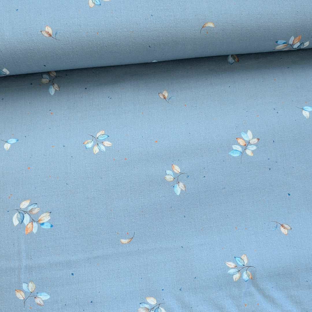 Musselin Blue Leaves (Meterware - weniger weiche Haptik - 20%) B Ware