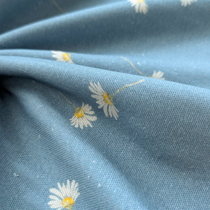 Vorbestellung Bambusmusselin Margeriten blau