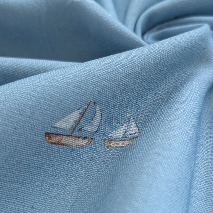 Vorbestellung Bambusmusselin Segelboote blau