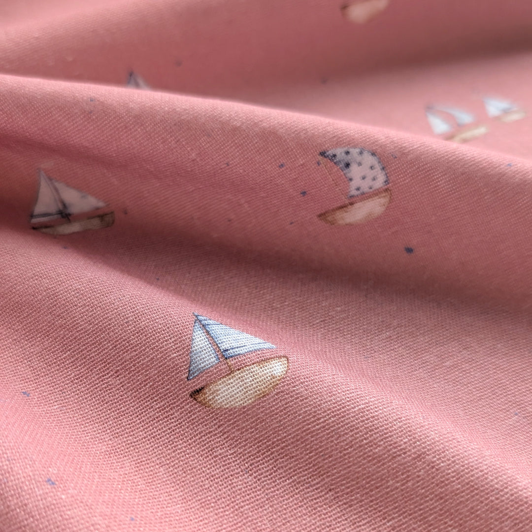 Vorbestellung Bambusmusselin Segelboote rosa