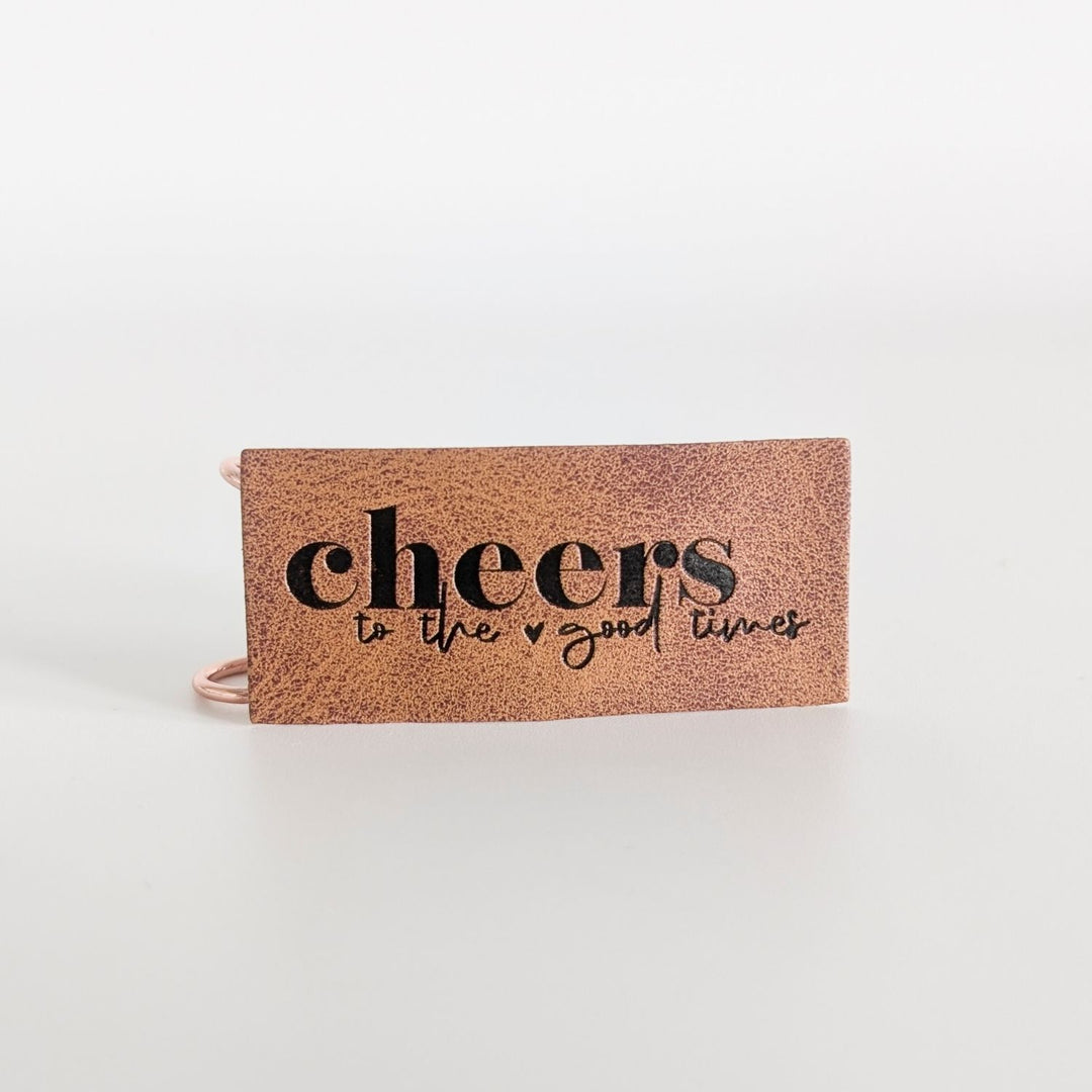 Kunstlederlabel "cheers to the good times"