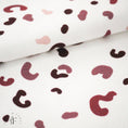 Bild in Galerie-Betrachter laden, Detailaufnahme des Leo-Prints auf French Terry „Berry Leo“ – harmonisches Design in Beerentönen auf hellem Grund

