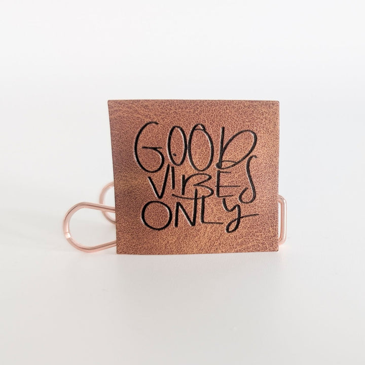 Kunstlederlabel "Good Vibes Only"