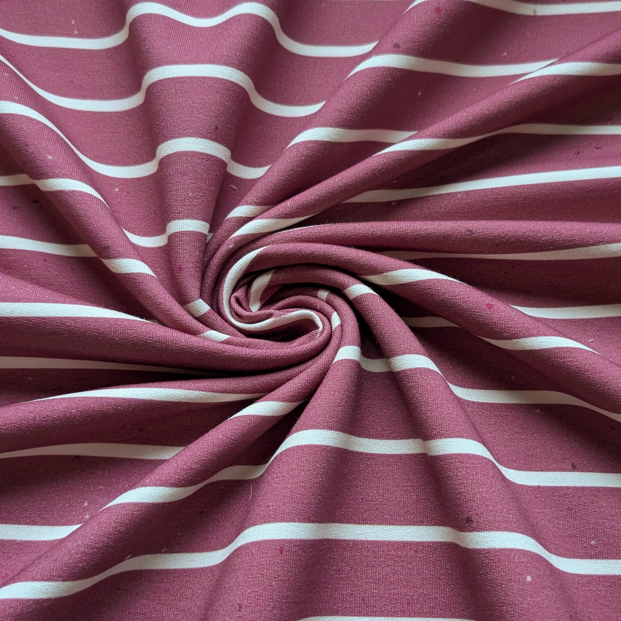 French Terry Konfetti Stripes himbeer