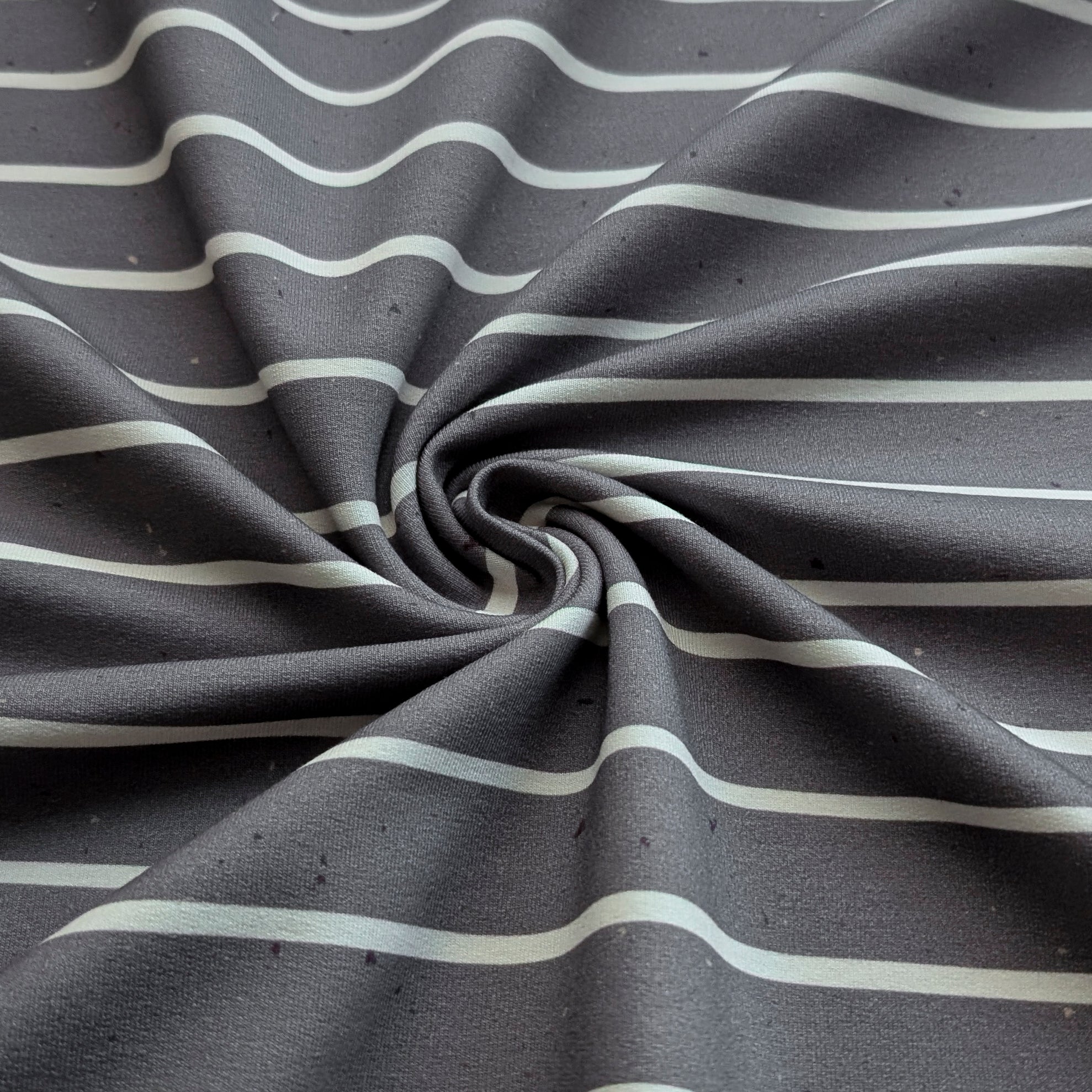 Vorbestellung French Terry Konfetti Stripes anthrazit