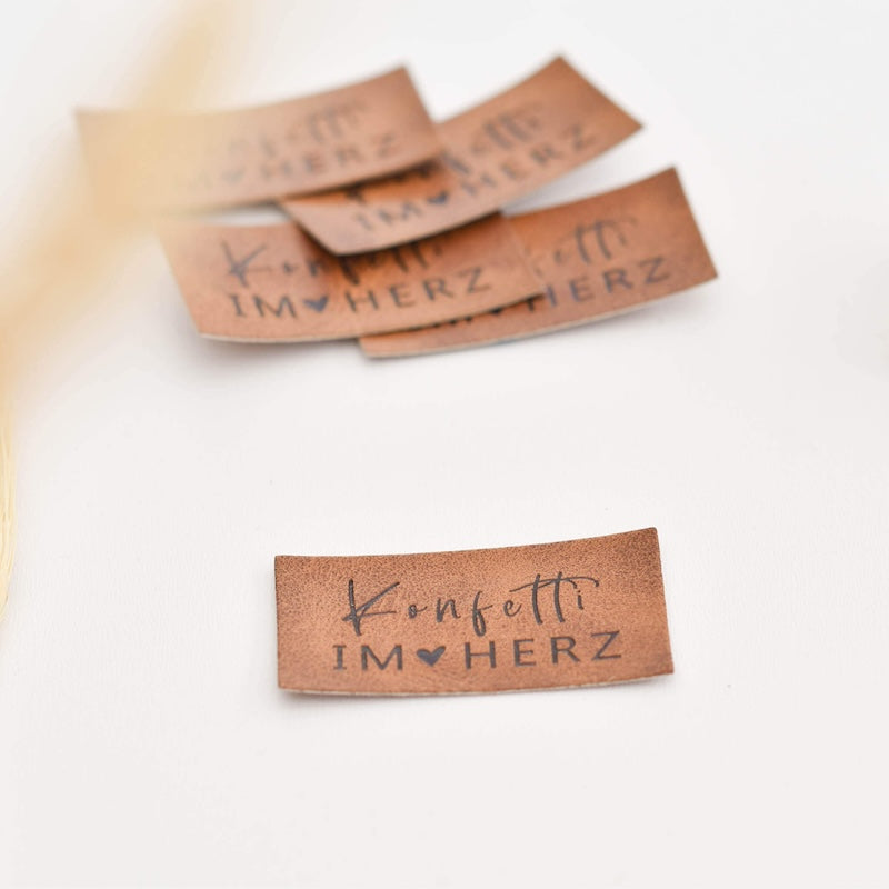 Kunstlederlabel "Konfetti im Herz" finieundfasel