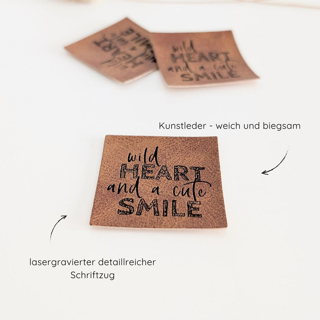 Kunstlederlabel "wild heart cute smile"