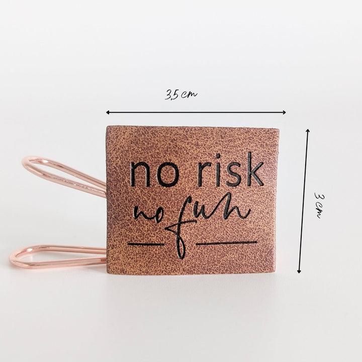 Kunstlederlabel "no risk, no fun"