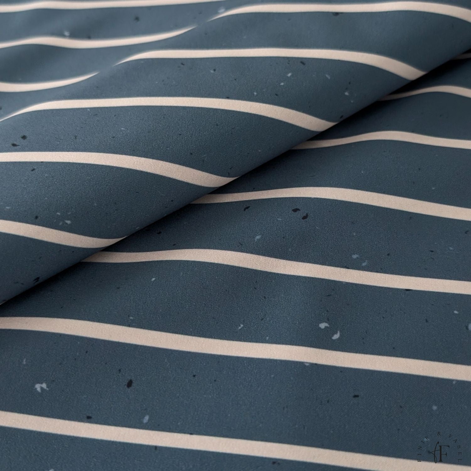 Vorbestellung Softshell Konfetti Stripes blau