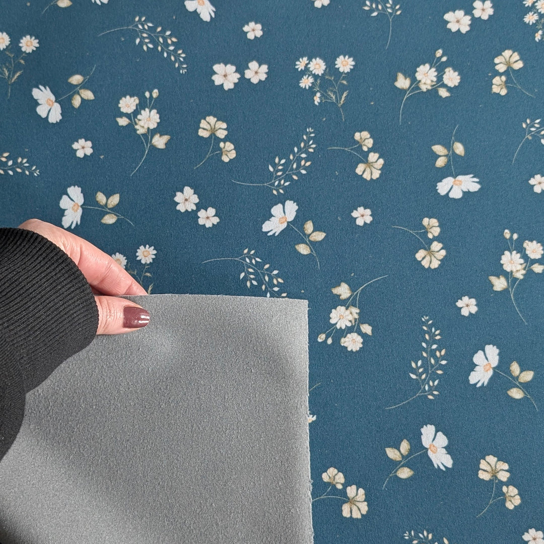 Vorbestellung Softshell Wiesenblumen blau