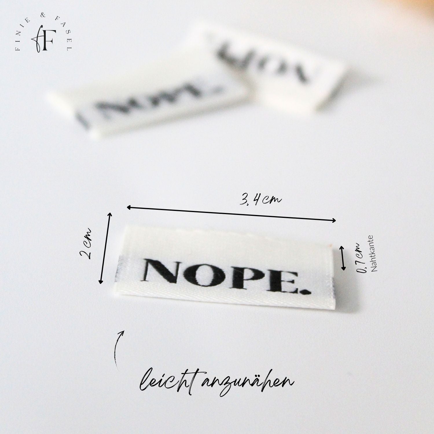 Weblabel cremeweiß "NOPE"
