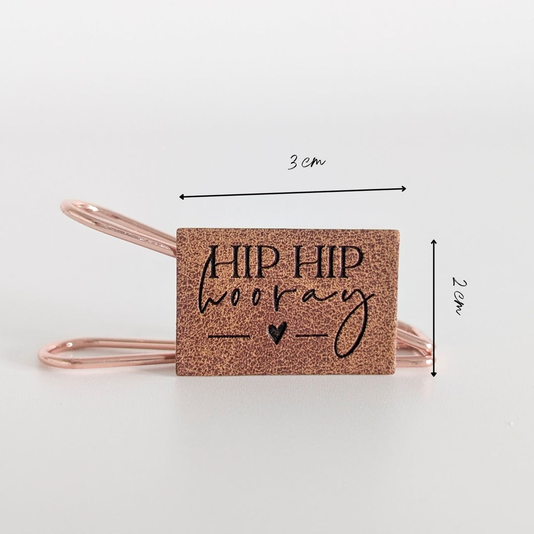 Kunstlederlabel "Hip hip hooray"